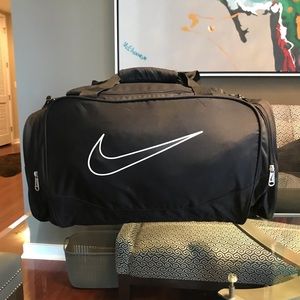 25 x 12 Nike duffel bag